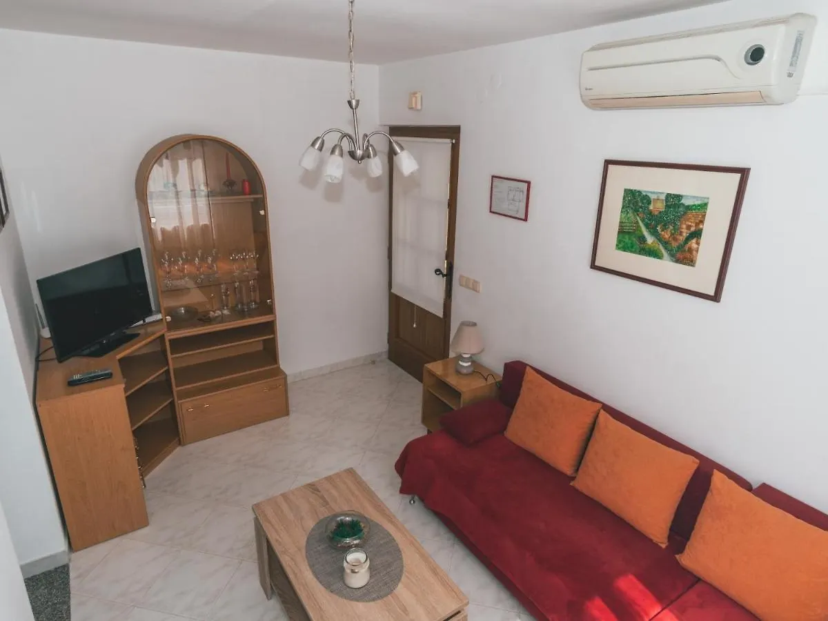 Apartment Knezevic With Pool Lovran
